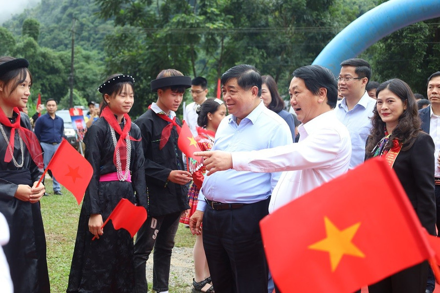 Phó Thủ tướng Nguyễn Chí Dũng tham dự lễ khởi công tại Tuyên Quang.