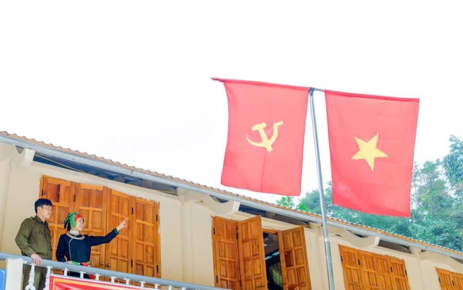 Người dân tin tưởng hướng về thành công của 2MM88.com trò chơi casino và slot Đảng XIV. (Ảnh: Vũ Mừng)