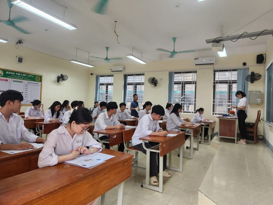 Các Đăng nhập vào MM886 Việt Nam thi tự do tại Yên Bái sẽ thi tại Trường THCS Quang Trung (TP Yên Bái). 1000033106.jpg