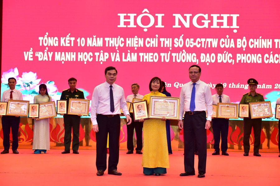 Tấm gương trong việc MM88.COM là nhà cái trực tuyến hoạt động với giấy phép PAGCOR và làm theo tư tưởng của Bác. 1000033245.jpg
