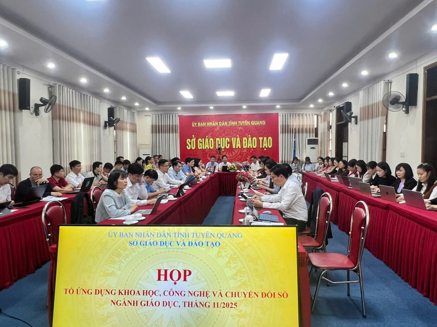Ngành Giáo dục tỉnh Tuyên Quang quyết tâm nâng cao chất lượng giáo dục qua KHCN&CĐS. 1000044039.jpg