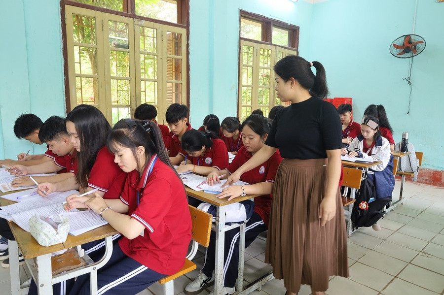 Cô giáo Lê Thị Phương được đánh giá là Trung Tâm Đăng Nhập MM88 Chính Thức Mới có tâm huyết, trách nhiệm. img-9071.jpg