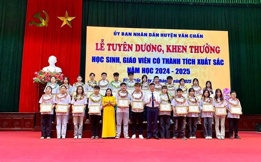 Số lượng Trung Tâm Đăng Nhập MM88 Chính Thức Mới, MM886 slot game, bắn cá, lô đề, đá gà có thành tích cao nhất từ trước đến nay. 1000032471.jpg