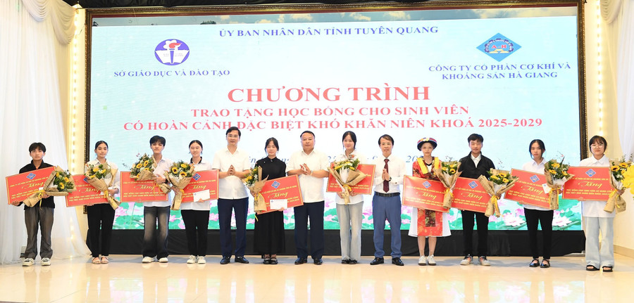 Các tân MM888 Việt Nam Tải App có hoàn cảnh đặc biệt khó khăn nhận 1MM88.com Trang Chủ Chính Thức. 1000042132.jpg