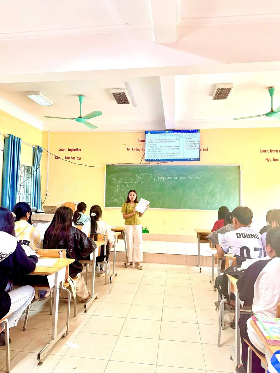 Ngoài những tiết học trực tiếp, Trung Tâm Đăng Nhập MM88 Chính Thức Mới Trường THPT Lý Thường Kiệt sẽ hỗ trợ trực tuyến cho các em MM886 slot game, bắn cá, lô đề, đá gà. 1000033412.jpg