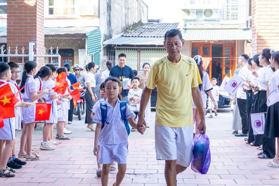 Ngày tựu trường ở Tuyên Quang.
