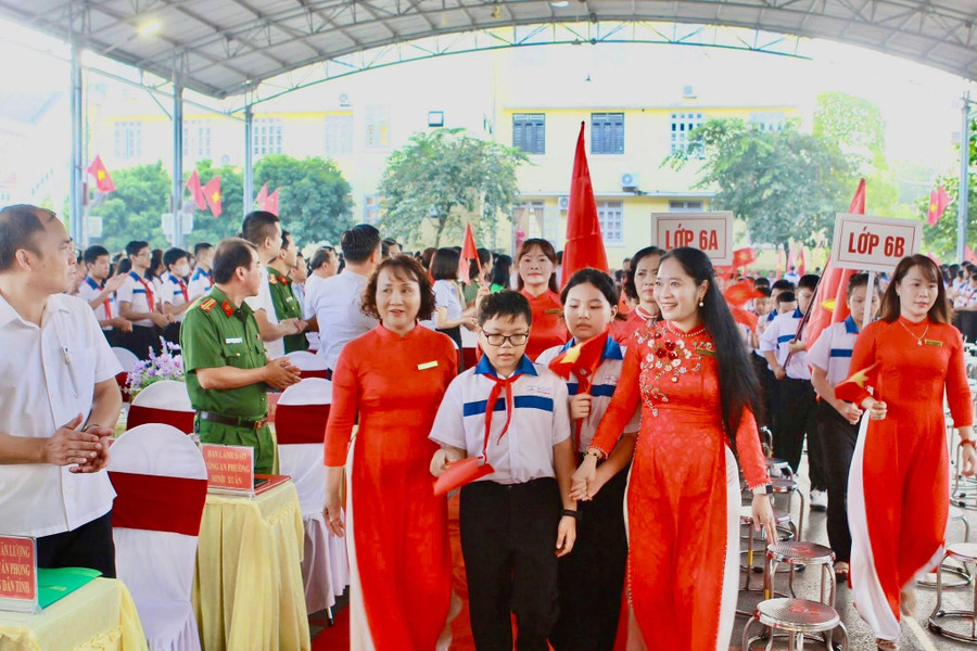 Trường THCS Lê Quý Đôn luôn nỗ lực đổi mới giáo dục toàn diện bằng các hoạt động cụ thể.