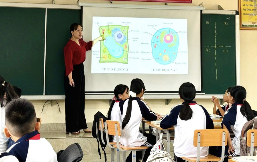 Một tiết học tại Trường THCS Ba Chẽ. 6585498.jpg