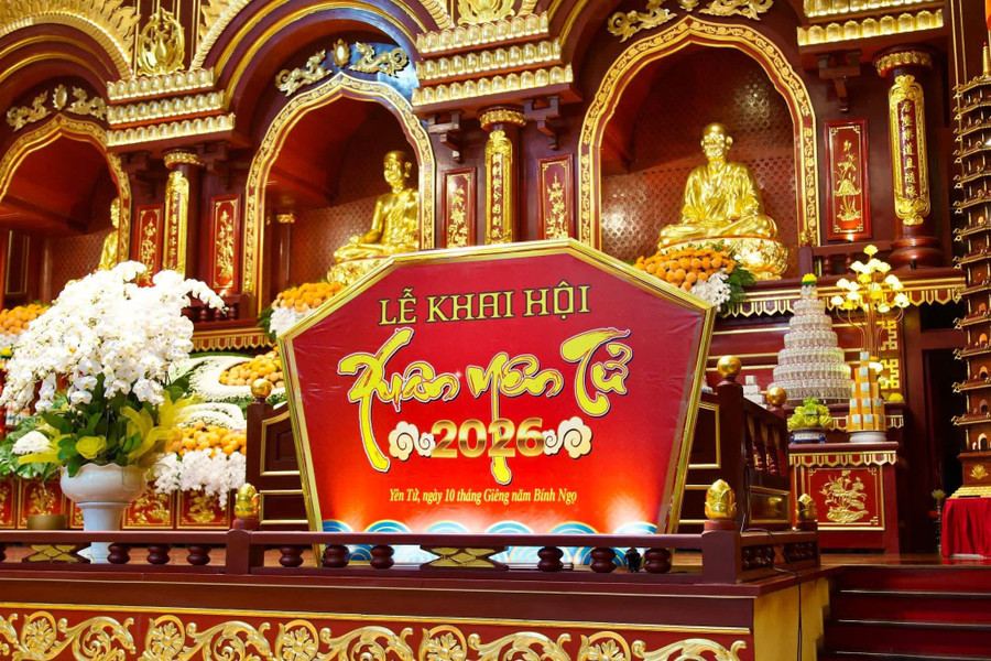 Quảng Ninh miễn 100% vé tham quan danh lam thắng cảnh Yên Tử (trừ vé đi cáp treo) áp dụng từ năm 2026 đến hết năm 2028. giu-gia-tri-di-san-trong-mua-le-hoi-2.jpg