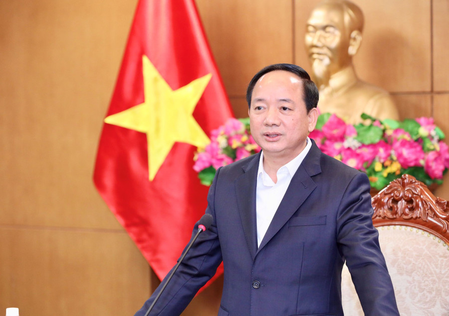 Đại tướng Trịnh Văn Quyết mong muốn Ban Tuyên giáo và Dân vận Trung ương cùng Bộ GD&ĐT tiếp tục tăng cường phối hợp chặt chẽ trong thời gian tới. img-9096.jpg