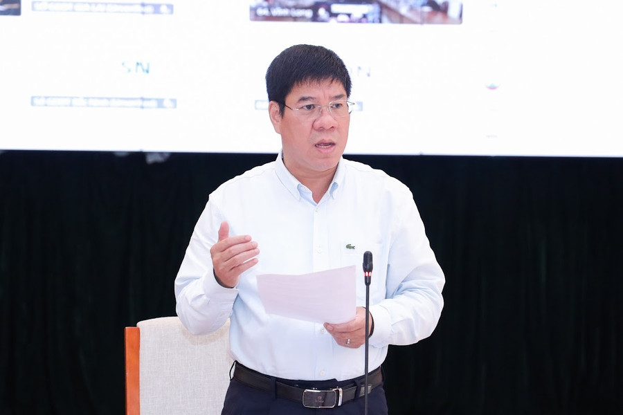 Ông Huỳnh Văn Chương, Cục trưởng Cục Quản lý chất lượng trao đổi tại hội nghị. img-0322.jpg