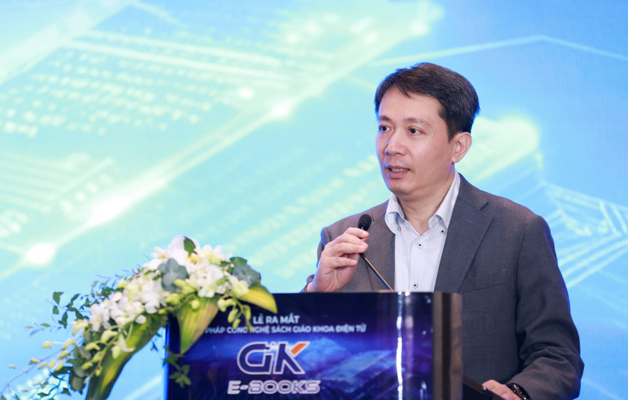 Ông Phạm Quang Hưng - Cục trưởng Cục Khoa học, Công nghệ và Thông tin, Bộ GD&ĐT - phát biểu tại lễ ra mắt. pgs-ts-pham-quang-hung-cuc-truong-cuc-khoa-hoc-cong-nghe-va-thong-tin.jpg