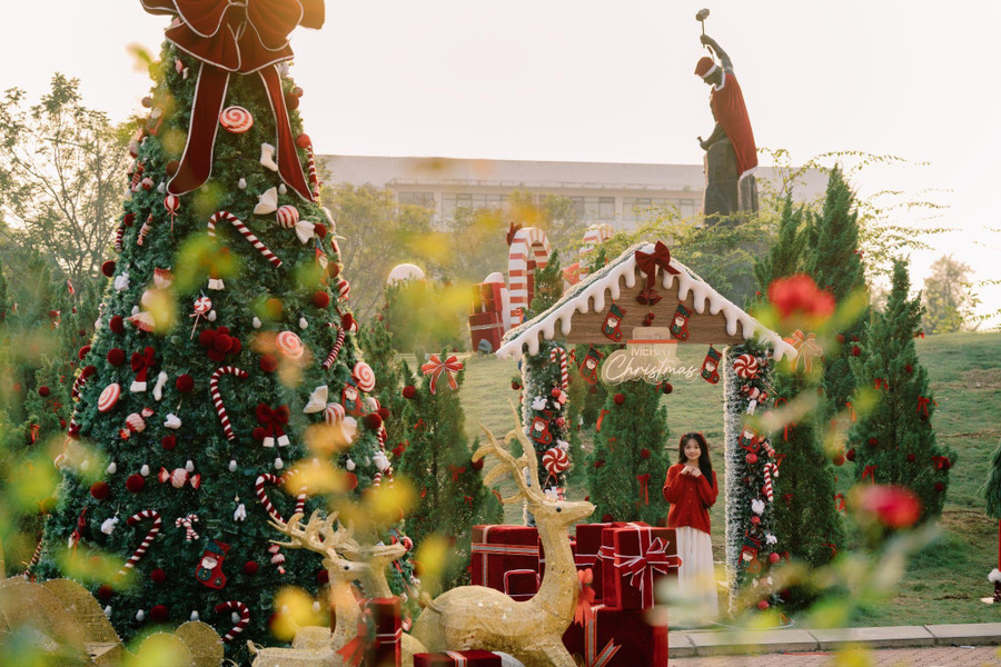 Trường MM888 bảo mật tuyệt đối rực rỡ mùa Noel