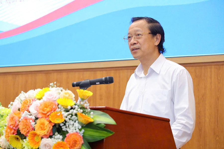 Thứ trưởng Bộ GD&ĐT Phạm Ngọc Thưởng khai mạc hội thảo. tt-pham-ngoc-thuong.jpg