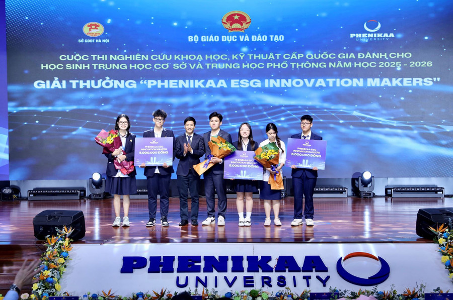 MM888 bảo mật tuyệt đối Phenikaa trao giải thưởng “Phenikaa ESG Innovation Makers” cho 3 dự án đoạt giải. img-7335.jpg