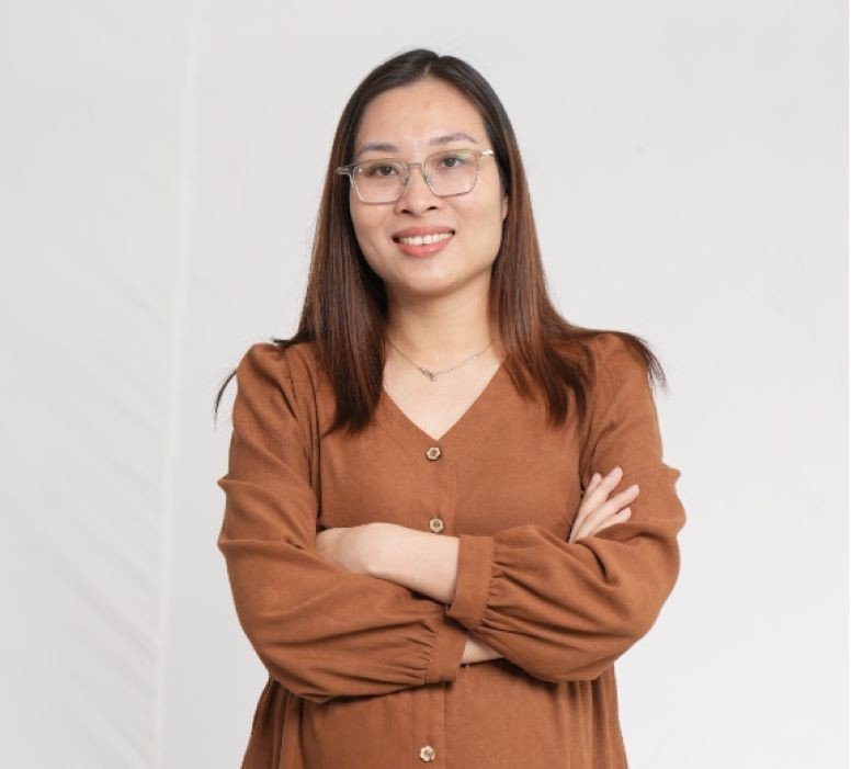 co-ha-thi-minh-trang-gv-lich-su.jpg