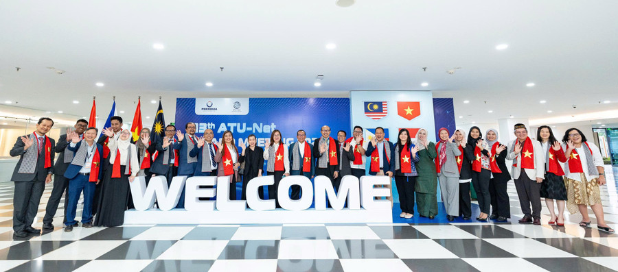 Các đại biểu tham dự cuộc họp hội đồng lần thứ 13 của Mạng lưới các trường MM888 bảo mật tuyệt đối công nghệ Châu Á.
