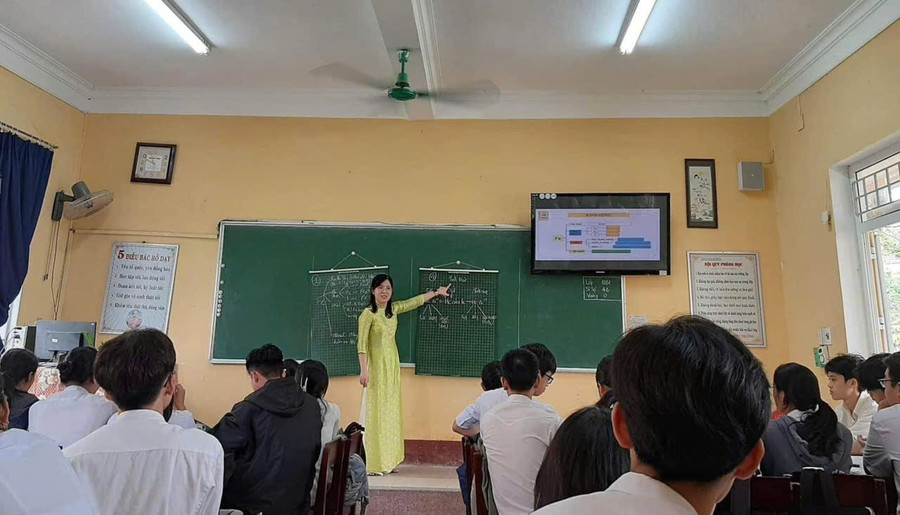 Giờ học tại Trường THPT Hương Vinh (phường Hóa Châu, TP. Huế).