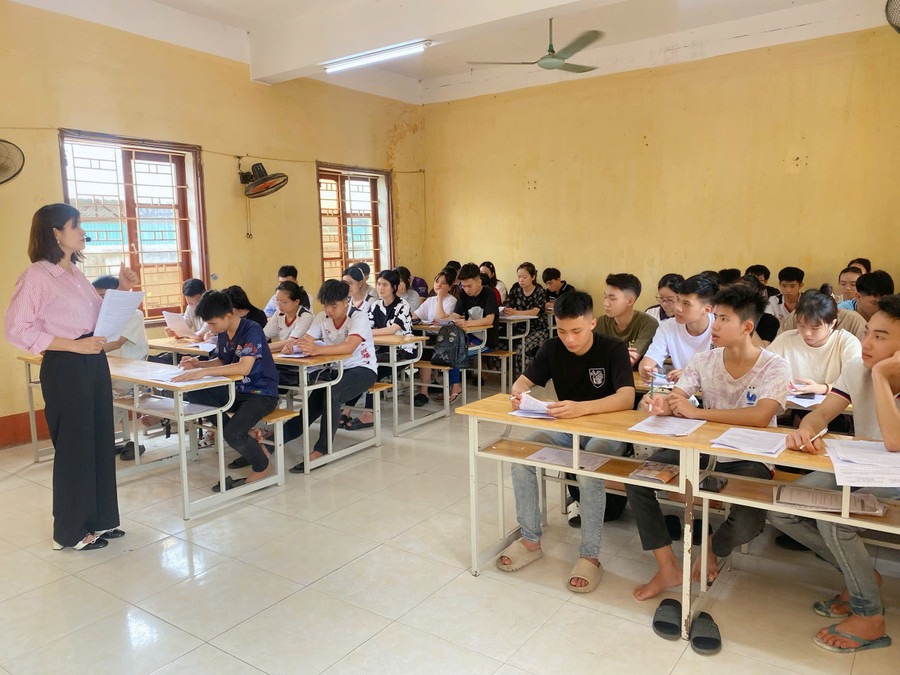 Giờ học tại Trường THPT Lam Kinh (Thanh Hóa).