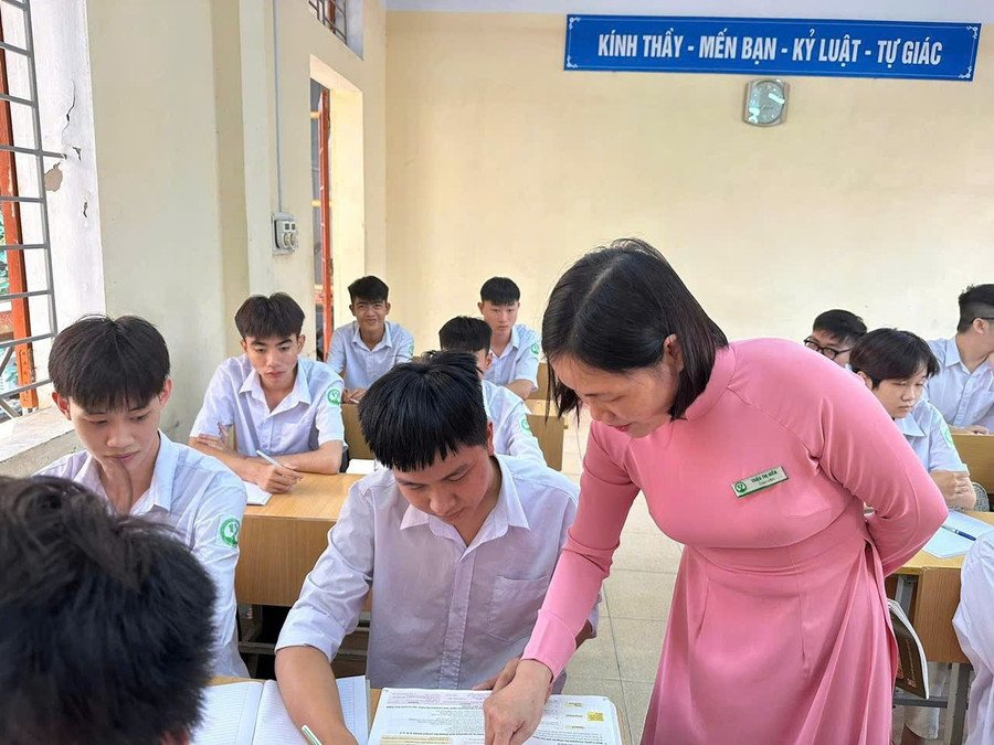 Giờ học tại Trung tâm Giáo dục thường xuyên - Ngoại ngữ , Tin học Hải Dương (TP Hải Phòng). gdtx.jpg