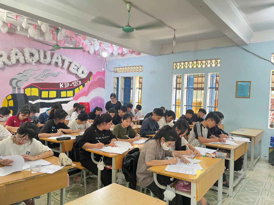 thpt-huyen-dien-bien.jpg