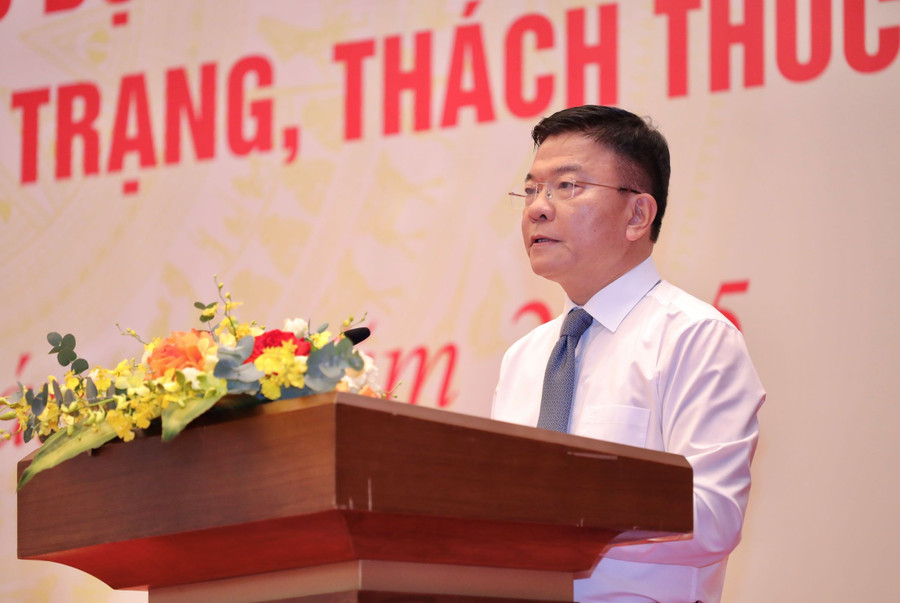 Phó Thủ tướng Lê Thành Long phát biểu tại hội thảo. img-4420.jpg