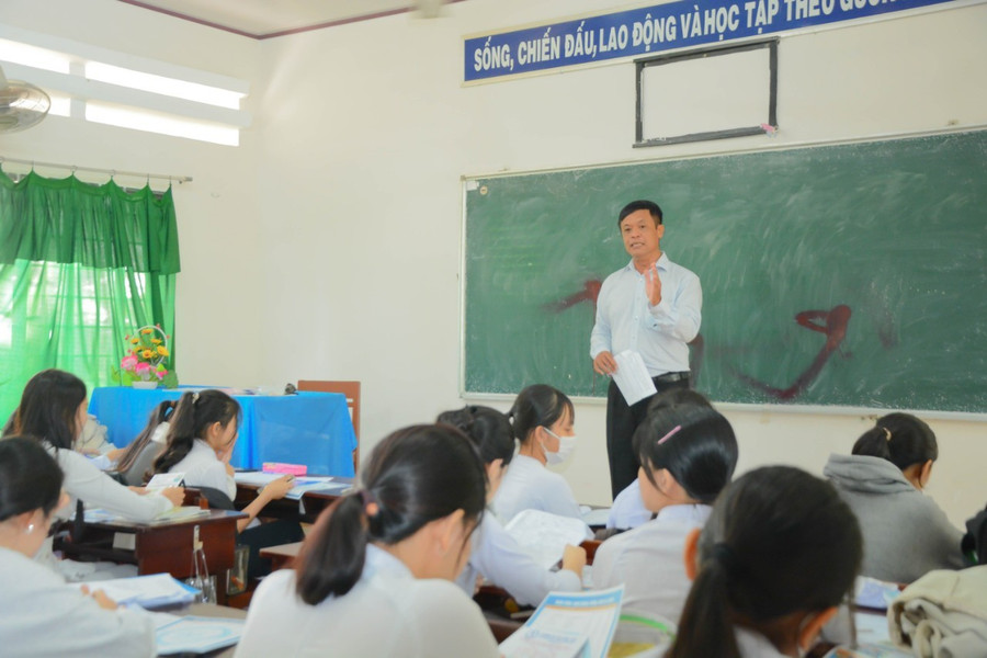 NGƯT Tô Ngọc Sơn luôn quan tâm rèn kỹ năng mềm cho MM888 Việt Nam Tải App.