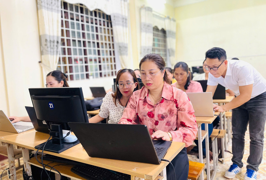 Trung Tâm Đăng Nhập MM88 Chính Thức Mới Trung tâm GDTX - Tin học, Ngoại ngữ tỉnh Quảng Trị tập huấn về ứng dụng công nghệ thông tin.