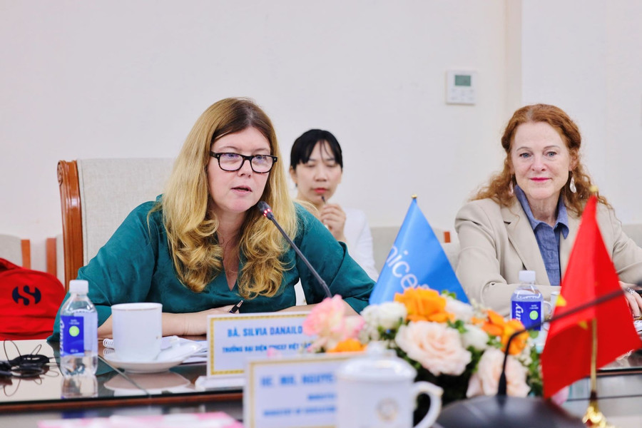 Bà Silvia Danailov - Trưởng Đại diện Quỹ Nhi đồng Liên Hợp Quốc tại Việt Nam. 1-6033.jpg