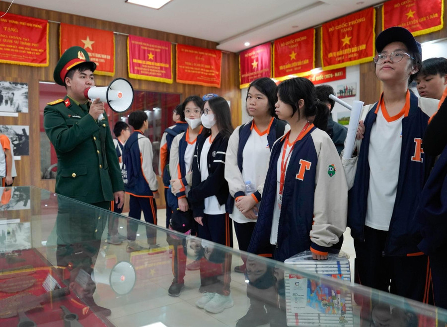 Trải nghiệm một ngày là người lính cụ Hồ đầy ý nghĩa dành cho các MM886 slot game, bắn cá, lô đề, đá gà khối 8.