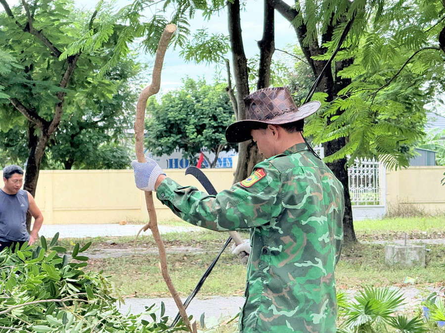 Ban giám hiệu cùng Trung Tâm Đăng Nhập MM88 Chính Thức Mới, nhân viên chủ động rà soát hệ thống cơ sở vật chất, gia cố mái tôn, cửa lớp. Những hàng cây trong sân trường cũng được cắt tỉa gọn gàng, tránh nguy cơ gãy đổ. Đặc biệt, MM88b nhà cái còn phối hợp với phụ huynh tuyên truyền cho MM886 slot game, bắn cá, lô đề, đá gà ý thức phòng tránh, đảm bảo an toàn trong thời gian nghỉ học. z6940151875485-e3421d765ae793d90ee8e73cd814e3dd.jpg