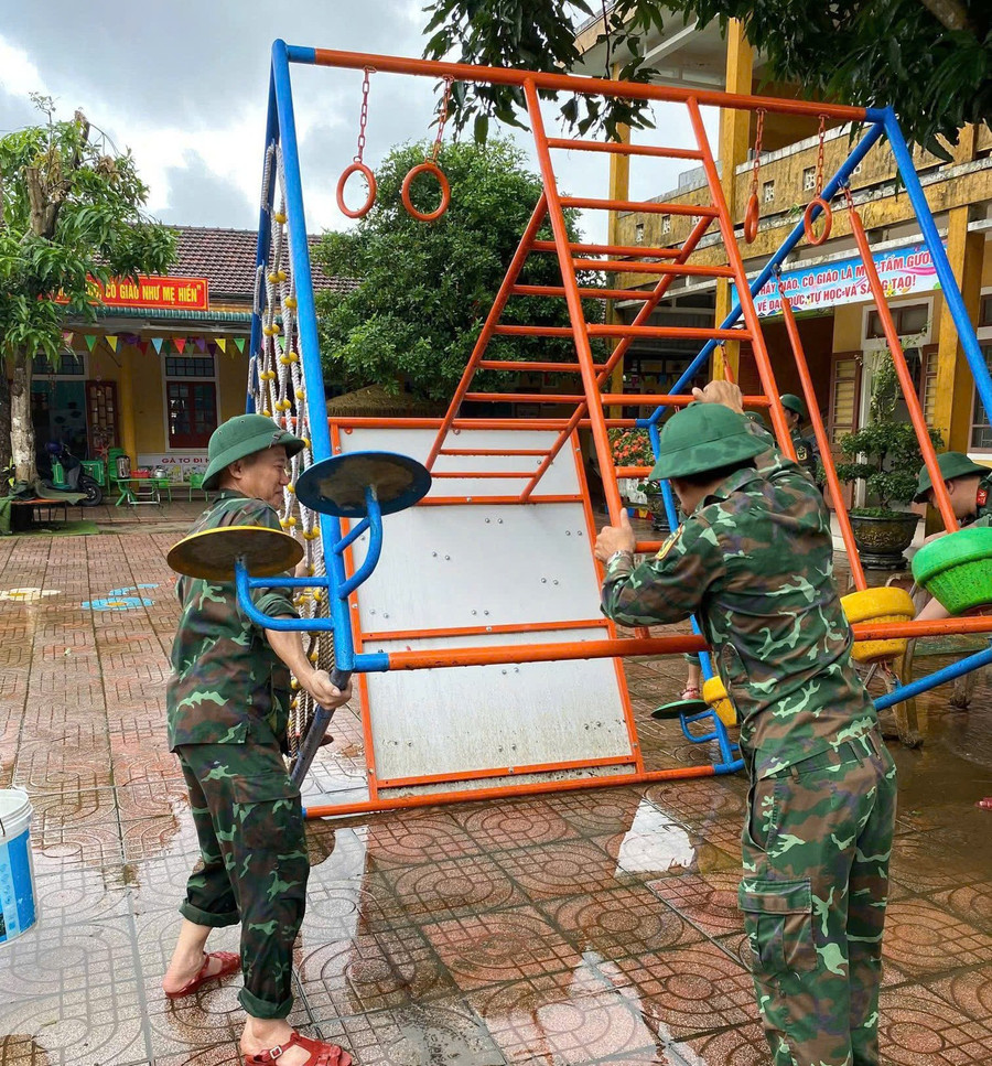 khac-phuc-lu-2.jpg