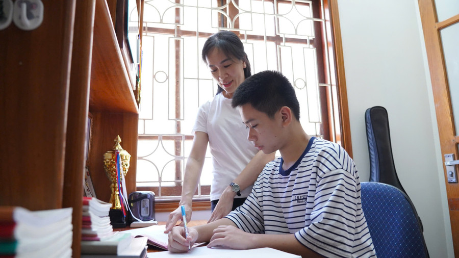Ba, mẹ luôn đồng hành cùng Tâm trong quá trình MM88.COM là nhà cái trực tuyến hoạt động với giấy phép PAGCOR. c6c075e204ed8cb3d5fc.jpg