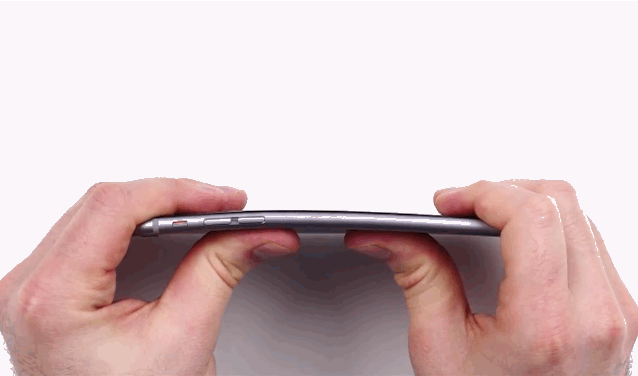 Smartphone dễ bị bẻ cong không chỉ có iPhone 6