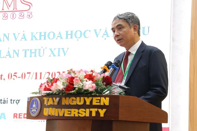 GS.TS Nguyễn Đức Chiến – Trưởng Ban Tổ chức phát biểu. (Ảnh: TN) ht6.jpg
