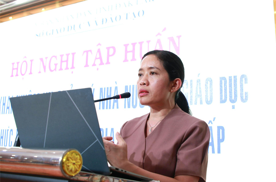 Giám đốc Sở GD&ĐT Lê Thị Thanh Xuân phát biểu kết luận Hội nghị. (Ảnh: Thành Tâm) img-9933.jpg
