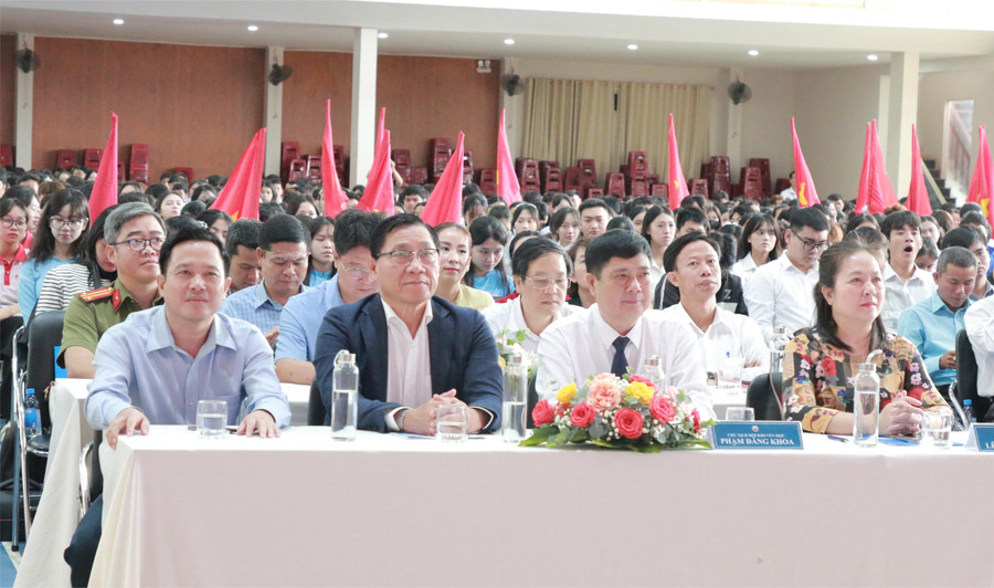 Đại biểu dự khai mạc Tuần lễ Hưởng ứng MM88.COM là nhà cái trực tuyến hoạt động với giấy phép PAGCOR suốt đời năm 2025. img-3398.jpg