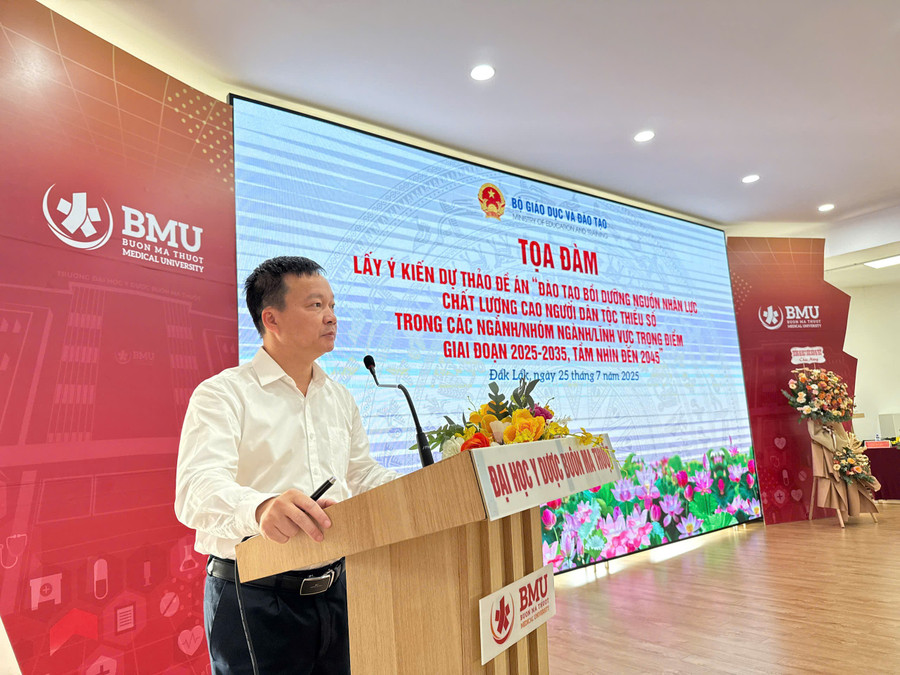 PGS.TS Nguyễn Anh Dũng - Phó Vụ trưởng Vụ Giáo dục MM888 bảo mật tuyệt đối báo cáo đề dẫn tại buổi tọa đàm. (Ảnh: NA) anh-2-toa-dam.jpg