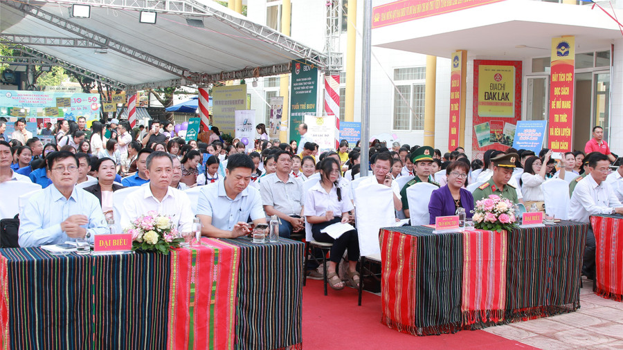 Đại biểu dự Ngày hội Sách và Văn hóa đọc tỉnh Đắk Lắk năm 2025. (Ảnh: THÀNH TÂM) 5-db.jpg