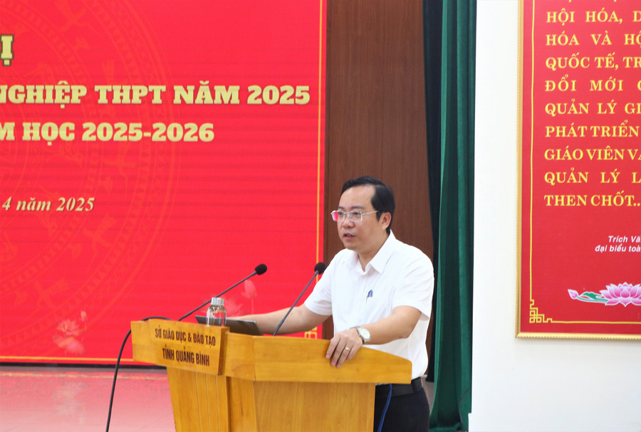 Ông Nguyễn Giang Nam, Trưởng Phòng Quản lý chất lượng Sở GD&ĐT Quảng Bình báo cáo triển khai công tác thi MM88dangnhap nhà cái World Cup 2026, Đăng Ký MM88.COM Ngay +88K. img-0638.jpg