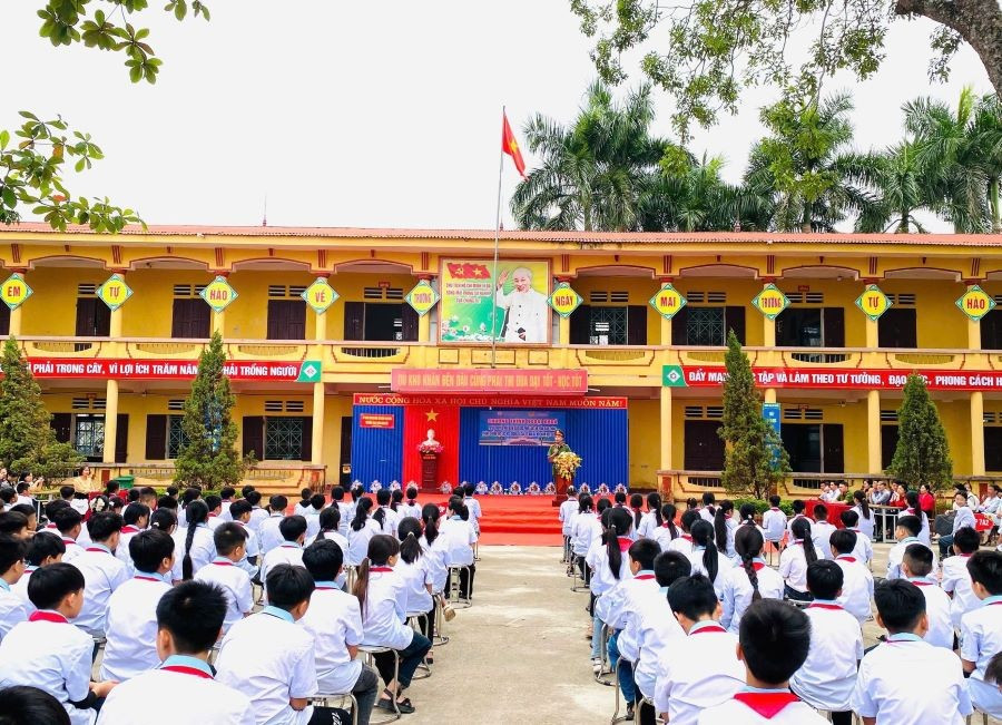Trường THCS Bản Nguyên (xã Bản Nguyên, tỉnh Phú Thọ) tổ chức ngoại khóa anh-3-truong-thcs-ban-nguyen.jpg