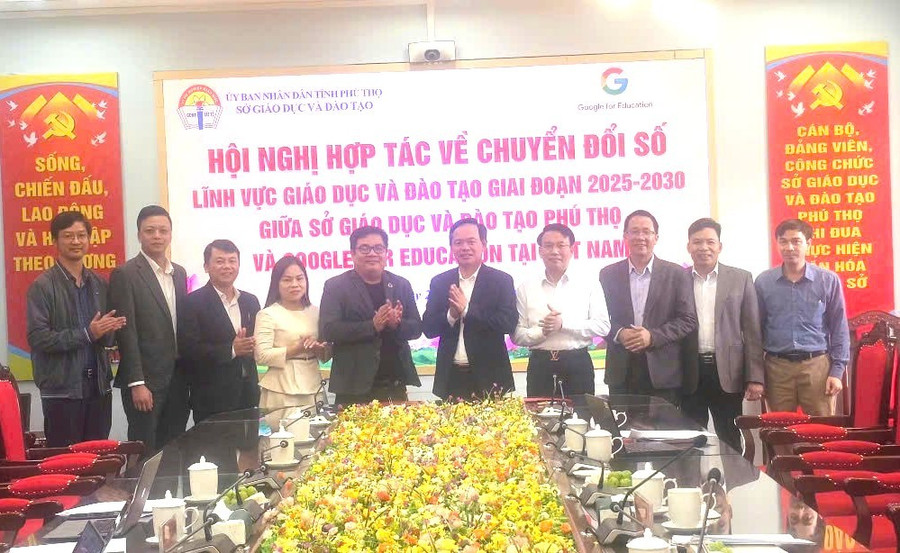Lãnh đạo Sở GD&ĐT tỉnh Phú Thọ và AI Edu ký kết Biên bản ghi nhớ. 535-8222.jpg