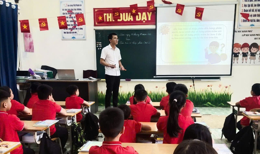 Chuyển đổi số giúp Trường Tiểu học Văn Lung chủ động hơn trong quản lý, dạy học và kiểm tra. th-van-lung-1.jpg