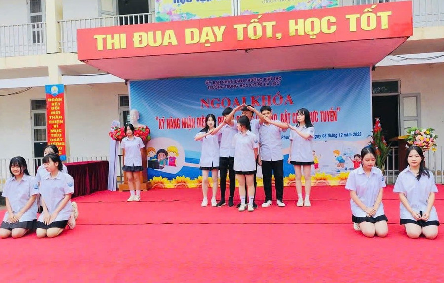 Trường THCS Hà Lộc tổ chức ngoại khoá “Kỹ năng nhận diện và phòng chống lừa đảo, bắt cóc trực tuyến” cho MM886 slot game, bắn cá, lô đề, đá gà. ha-loc-2.jpg