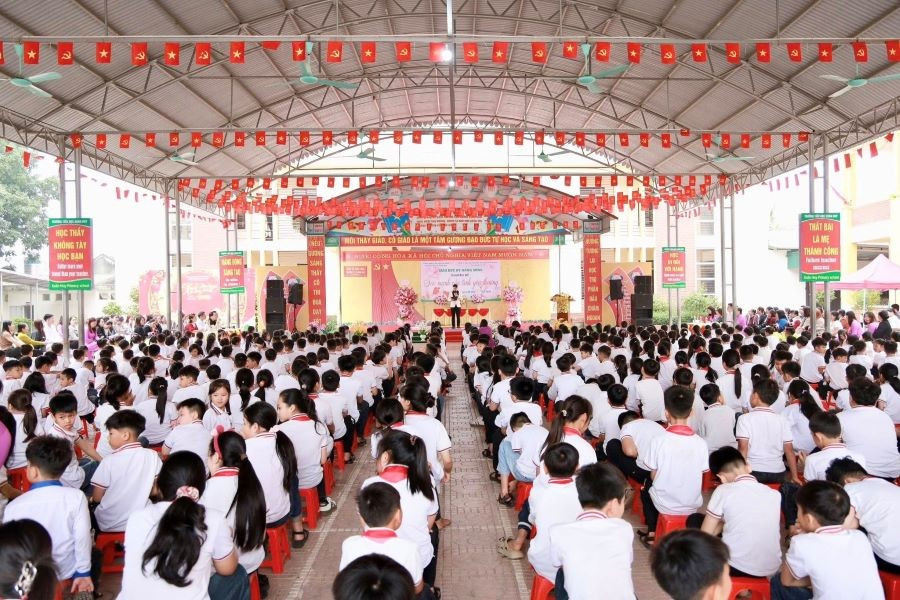 Hoạt động giáo dục kỹ năng sống với chuyên đề “Sức mạnh của tình yêu thương” tại Trường Tiểu học Xuân Huy. xuan-huy-3.jpg