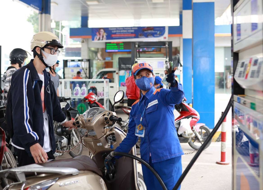 Giá xăng dầu tăng mạnh trong kỳ điều hành 26/2.
