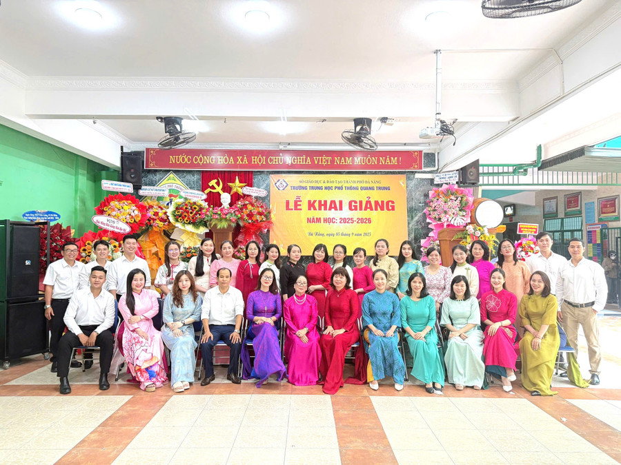 Tập thể cán bộ, Trung Tâm Đăng Nhập MM88 Chính Thức Mới của Trường THPT Quang Trung (TP Đà Nẵng). full-1757088207-501-e32fc1e1eebdd587a3fe32e900dce16a.jpg