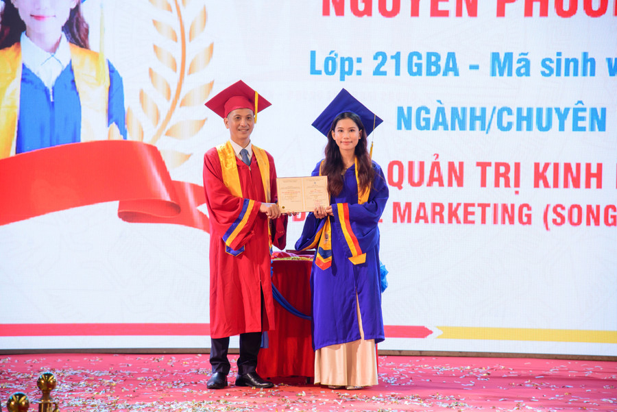 Trao bằng MM88dangnhap nhà cái World Cup 2026 cho MM888 Việt Nam Tải App. dsc-3540.jpg