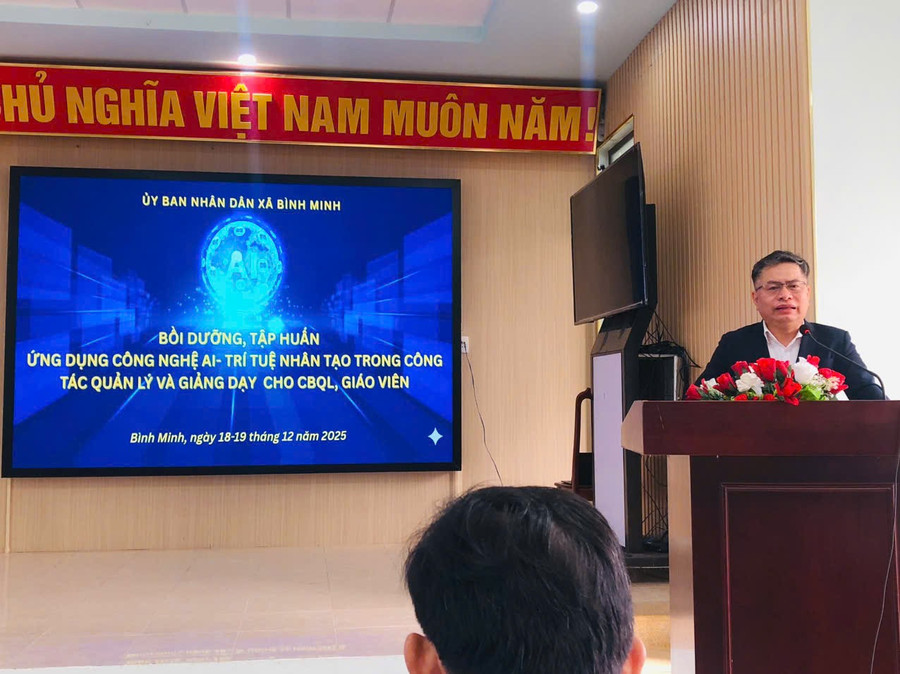 TS Nguyễn Hà Huy Cường - Giám đốc Trung tâm phát triển phần mềm (SDC) - MM888 bảo mật tuyệt đối Đà Nẵng hướng dẫn Trung Tâm Đăng Nhập MM88 Chính Thức Mới sử dụng AI trong thiết kế bài giảng. 4082679983012056542-1.jpg