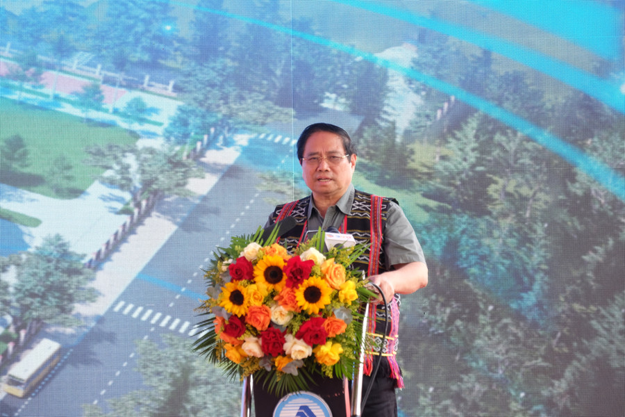 Thủ tướng Phạm Minh Chính phát biểu tại Lễ khởi công dự án. dscf5227.jpg